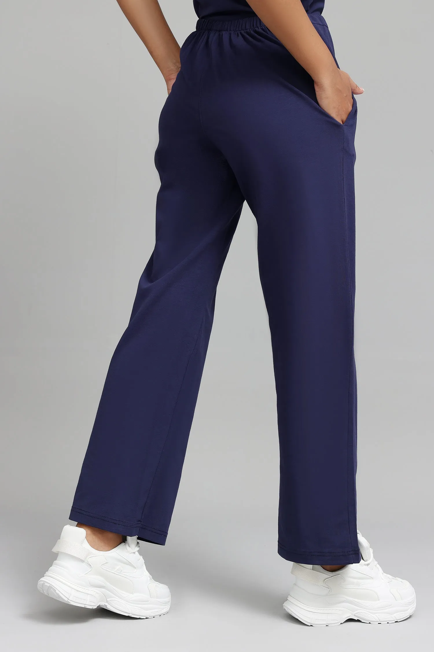HIGH-STRETCH RELAXED FITNESS TROUSERS-NAVY