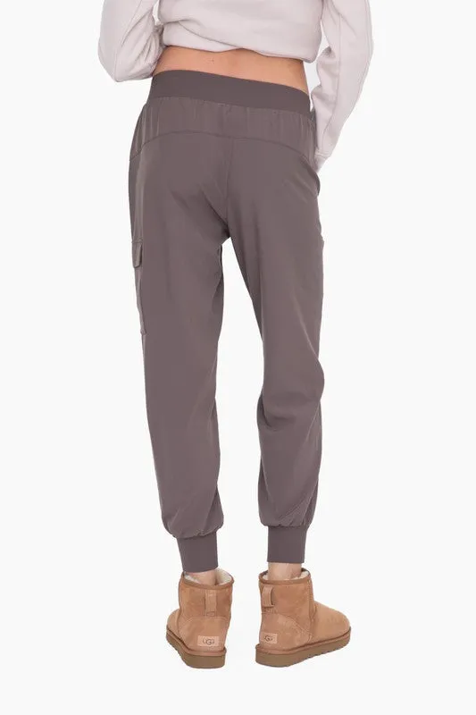 High-Waisted Capri Active Joggers