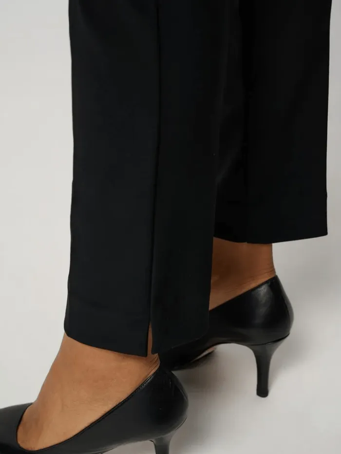 Joseph Ribkoff Classic Tailored Slim Trousers In Black 144092NOS Col 11