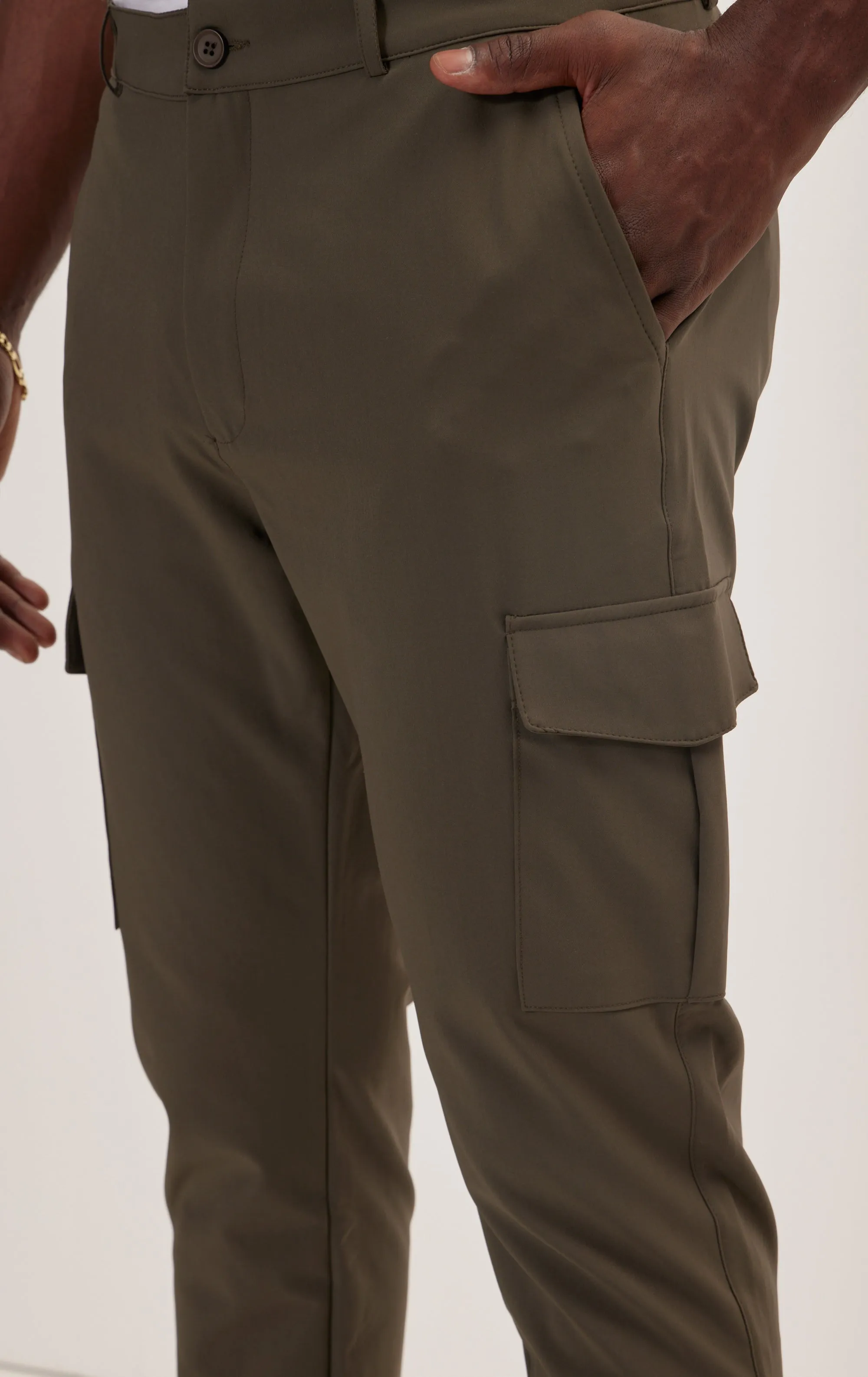 Tapered No-Wrinkle Utility Pants - Khaki