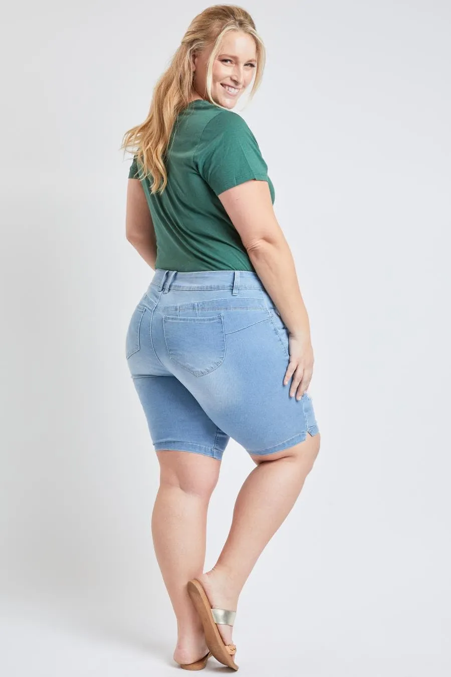 Women's Plus Size 2-Button Bermuda Shorts
