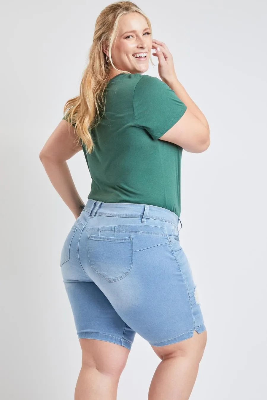 Women's Plus Size 2-Button Bermuda Shorts